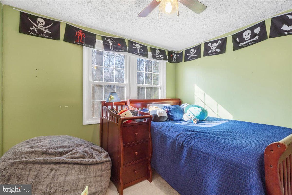 1581 Stowe Court photo 29