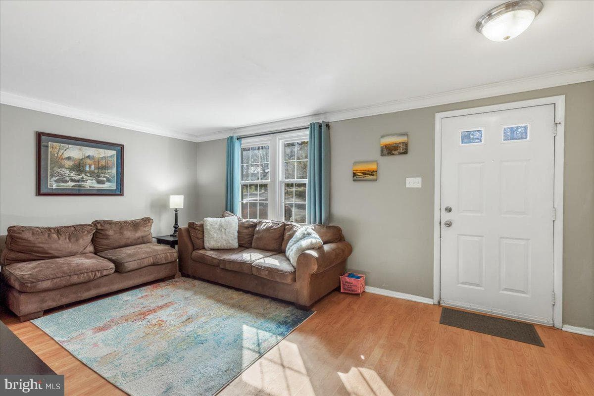 1581 Stowe Court photo 9