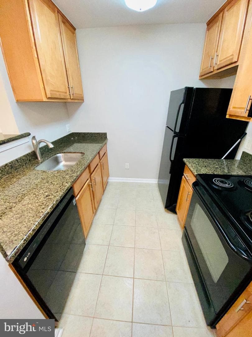 3175 Summit Square Drive #5-B6 photo 6