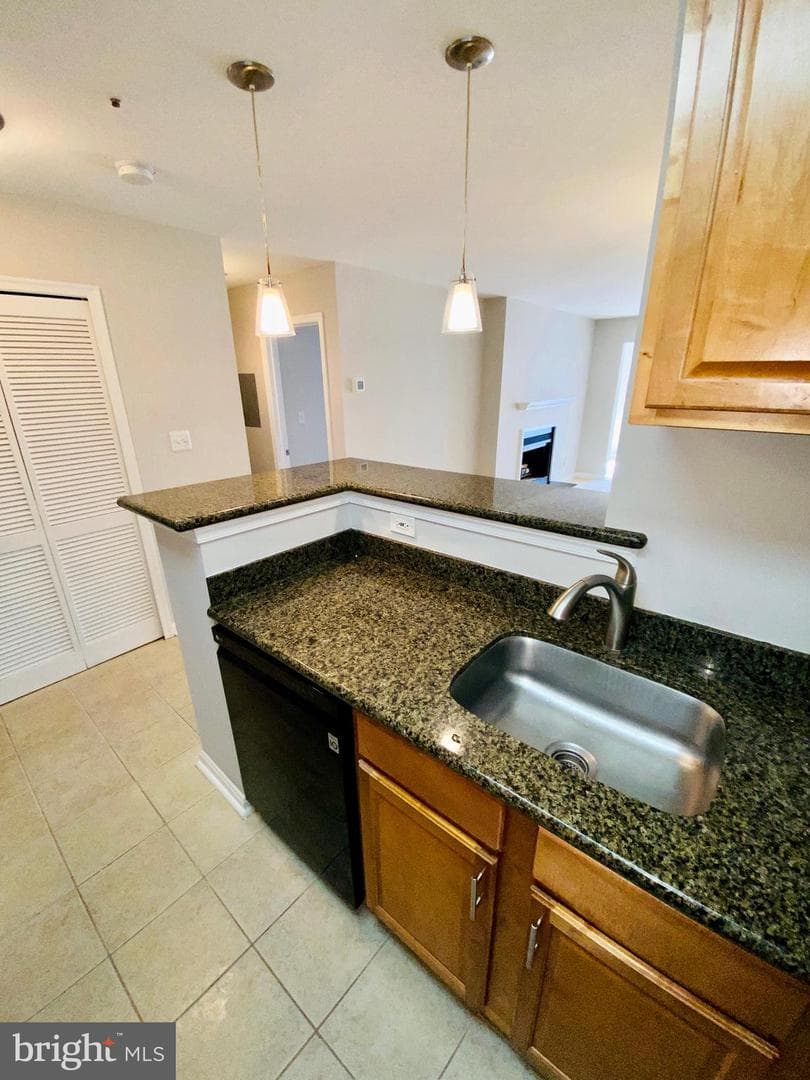 3175 Summit Square Drive #5-B6 photo 8