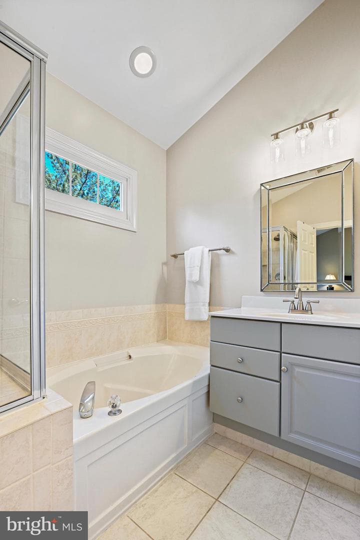 11402 Log Ridge Drive photo 22
