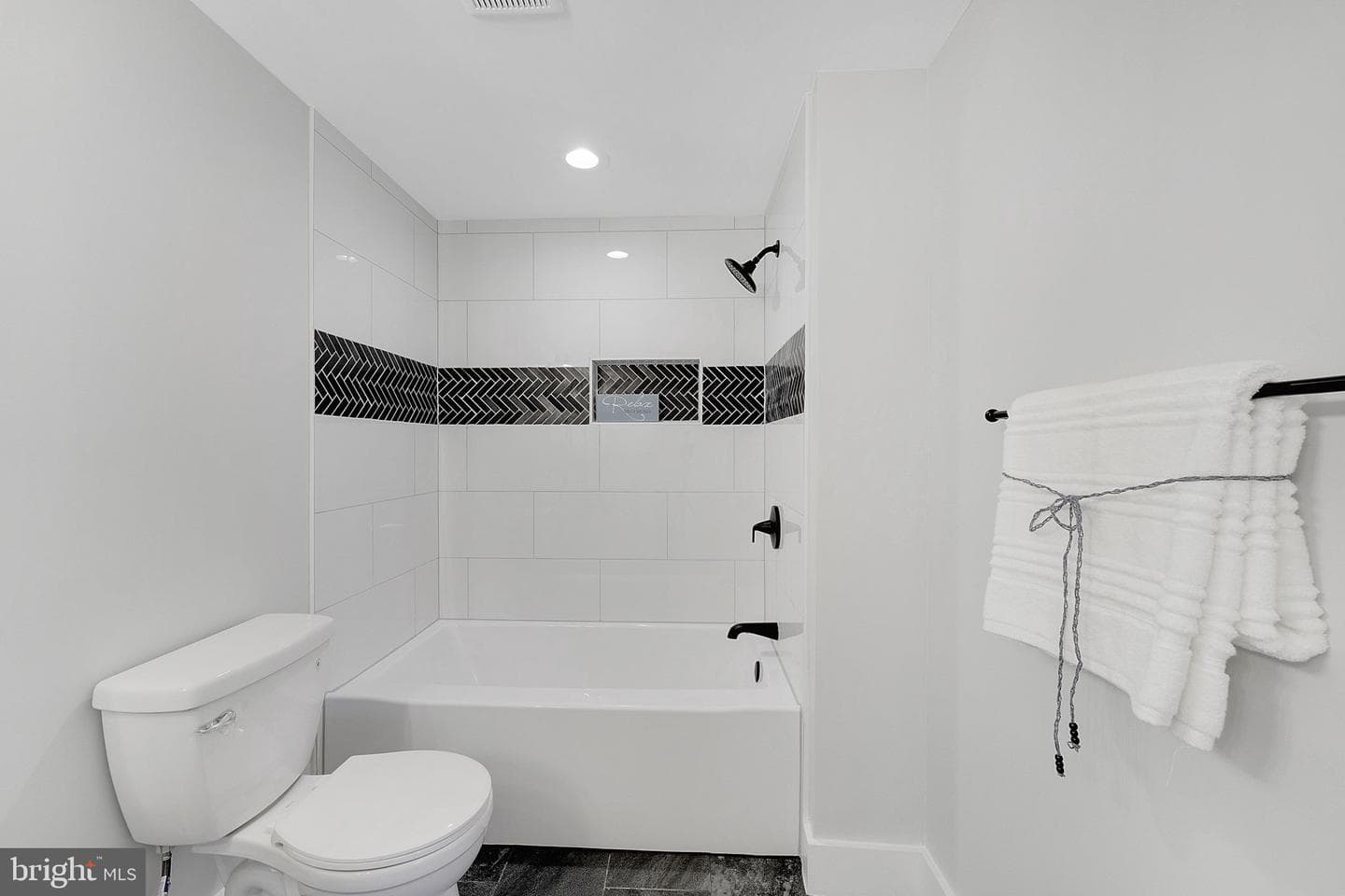 8933 Braeburn Drive photo 33