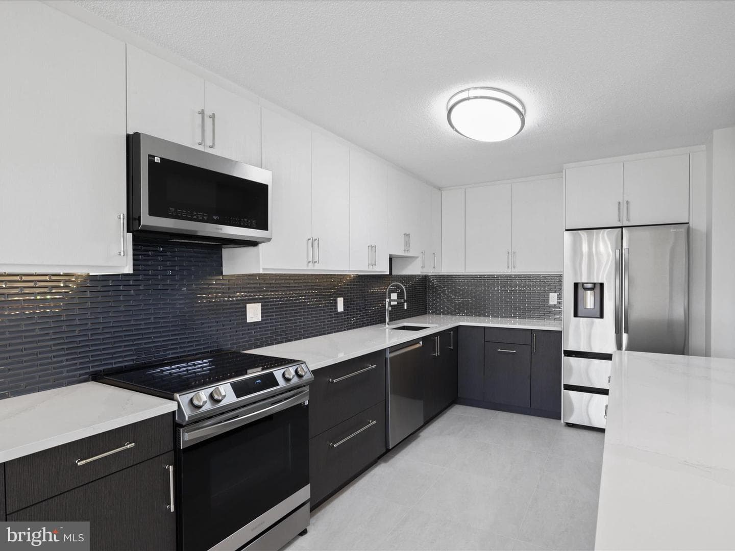 8370 Greensboro Drive #907 photo 10