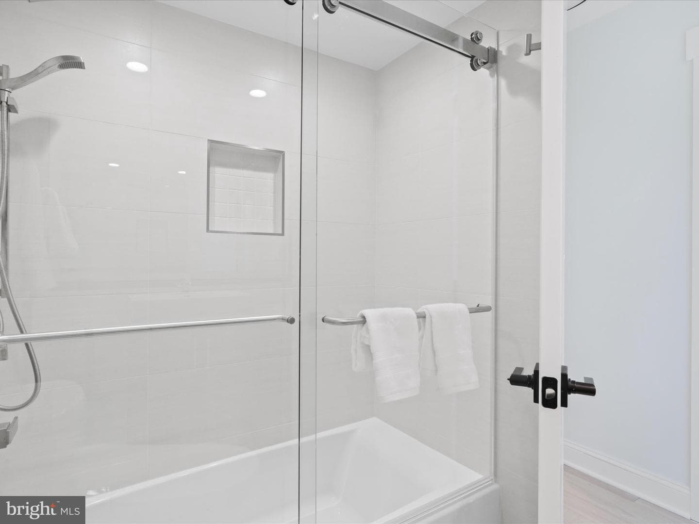 8370 Greensboro Drive #907 photo 26