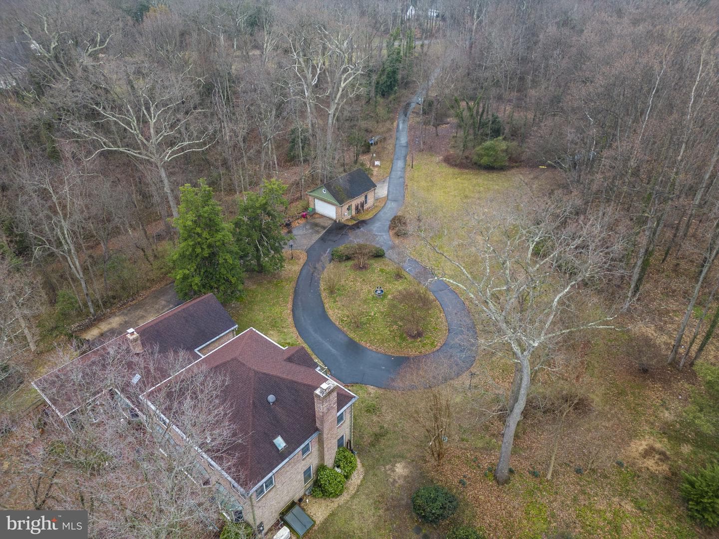 5700 Hallowing Drive photo 12