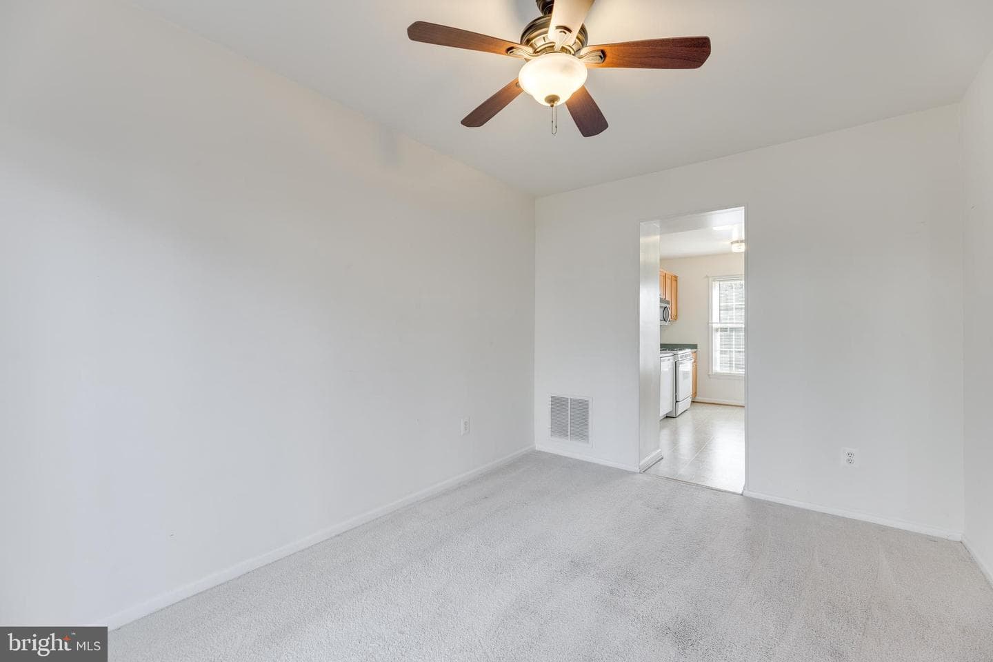 5431 Lighthouse Lane photo 7