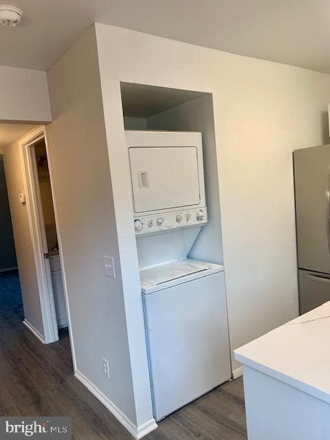 2454 Glengyle Drive #223 photo 2