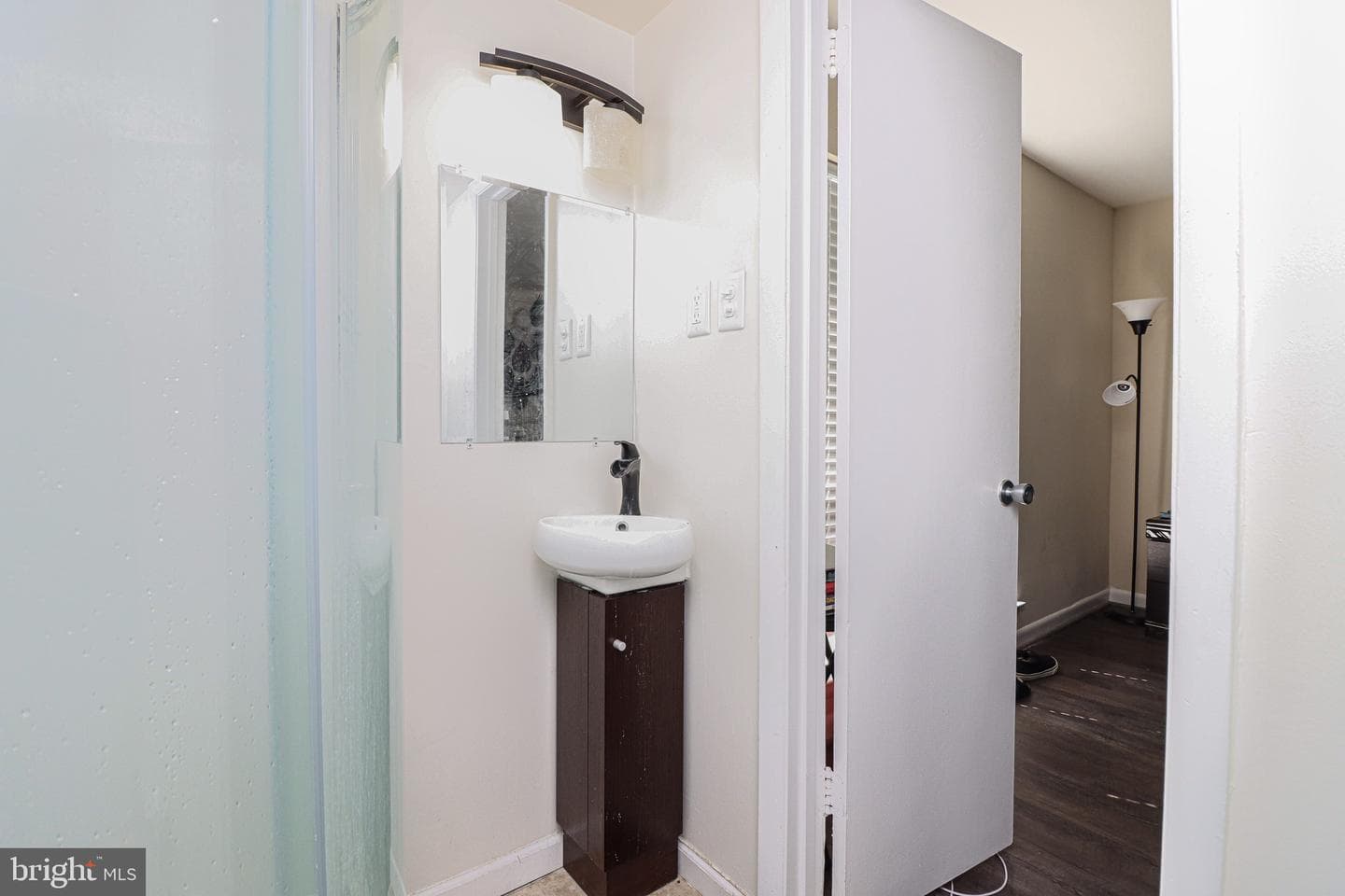 11604 Vantage Hill Road #11b photo 18
