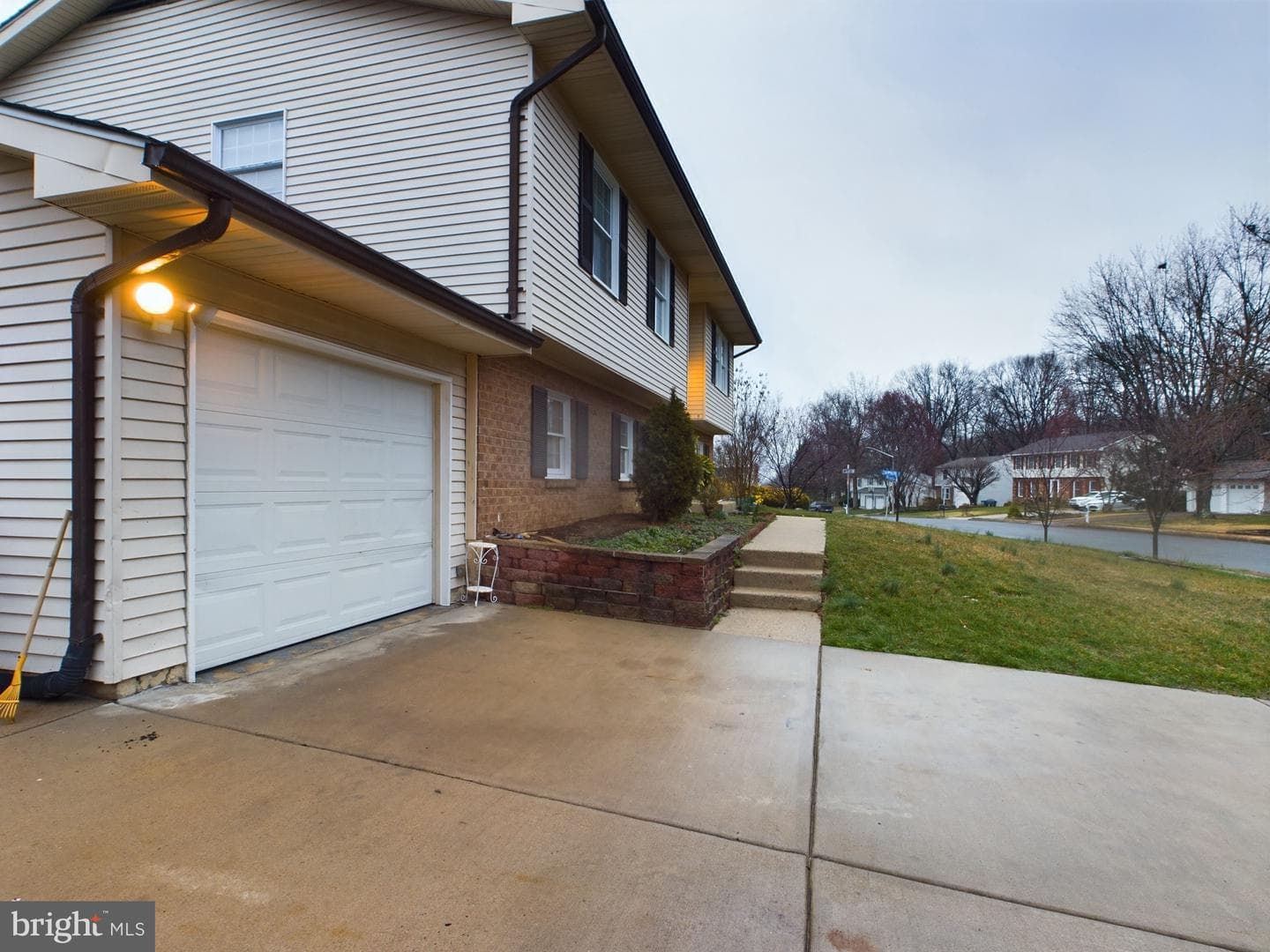 6419 Kings Landing Road photo 45