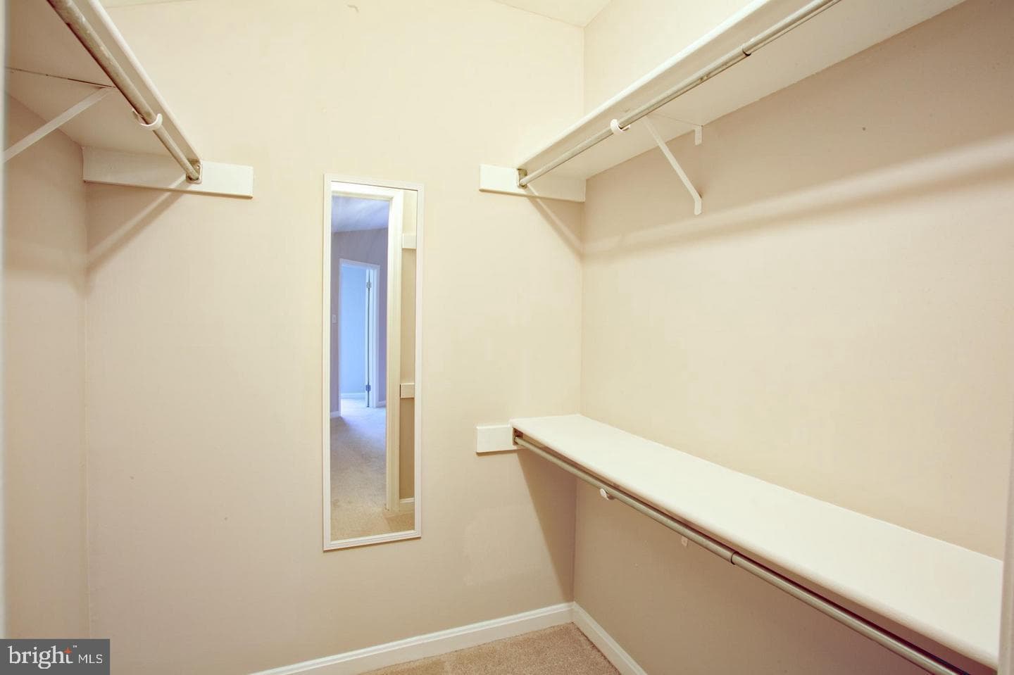 10198 Oakton Terrace Road photo 20