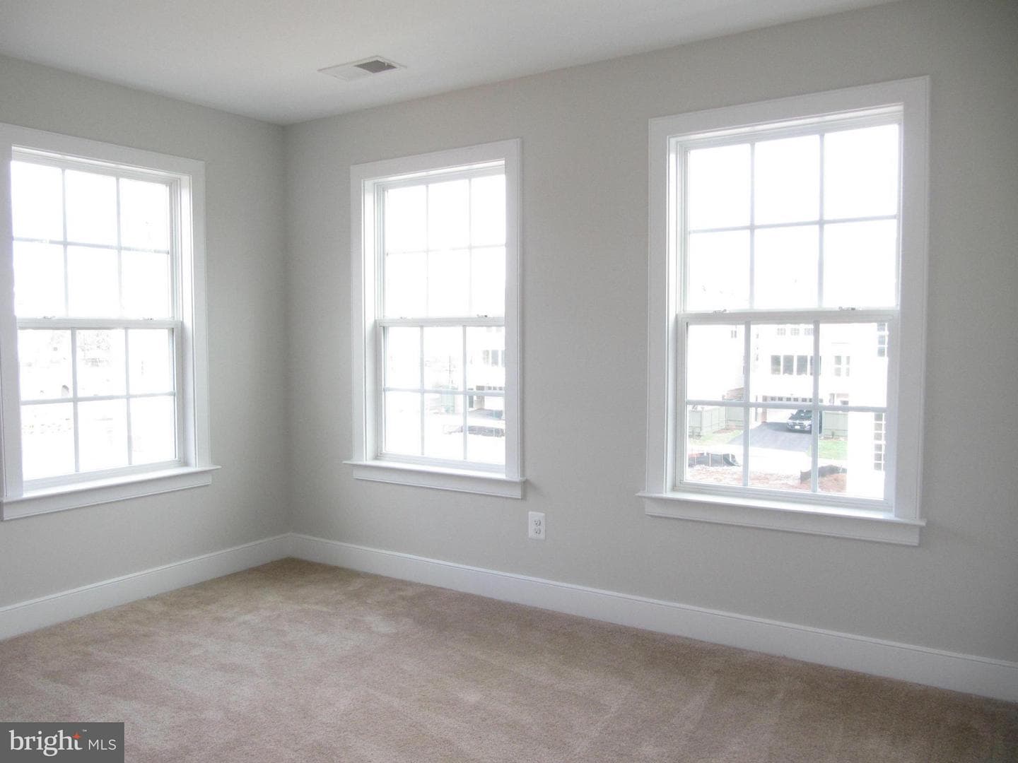 4364 High Oak Lane photo 5