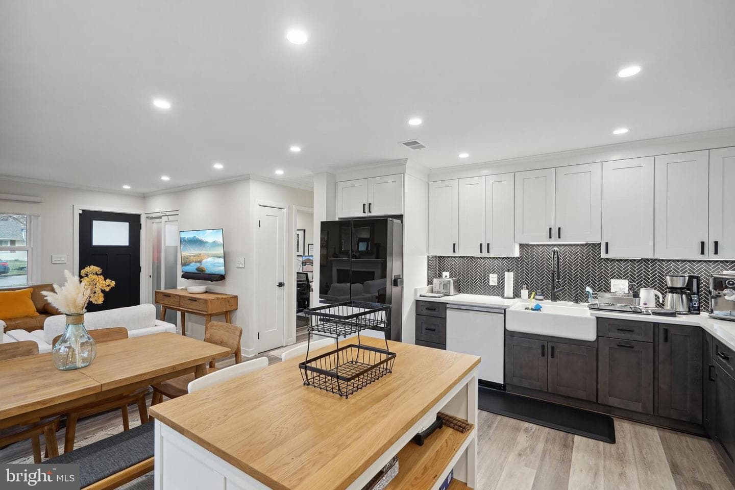 4915 Erie Street photo 19