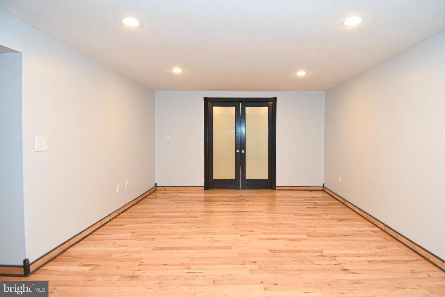 5232 Cherokee Avenue photo 33