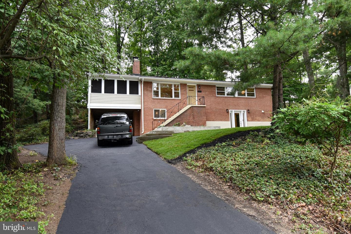 5232 Cherokee Avenue photo 4