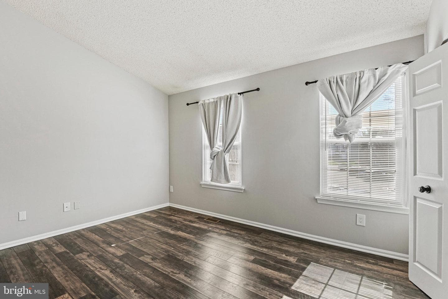 14768 Green Park Way photo 19
