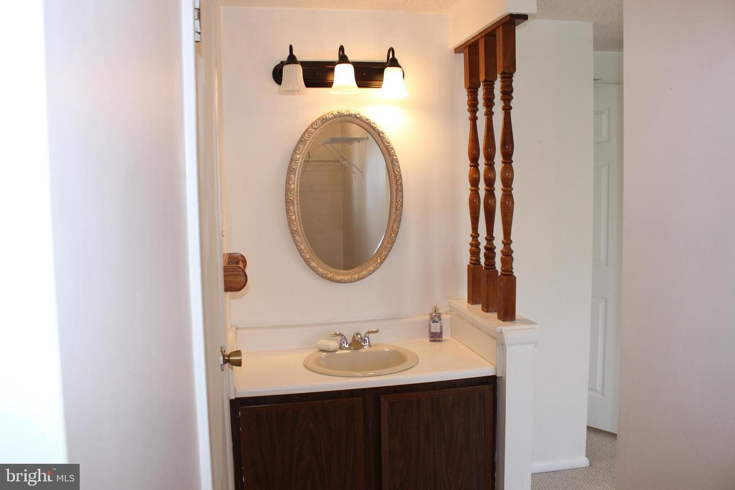 6827 Heatherway Court photo 16