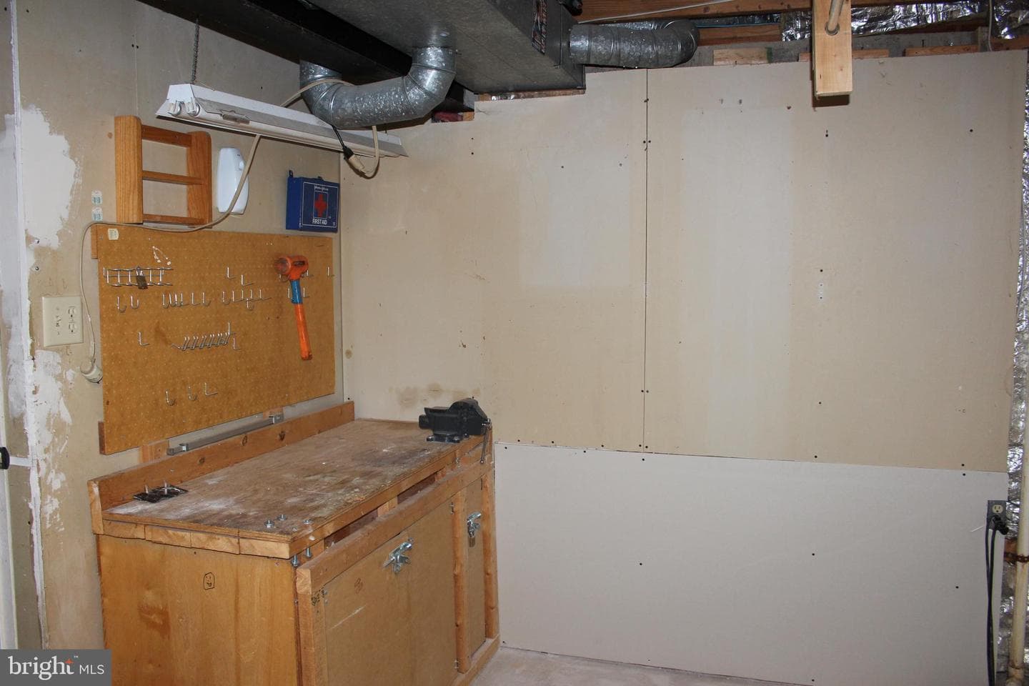 6827 Heatherway Court photo 26
