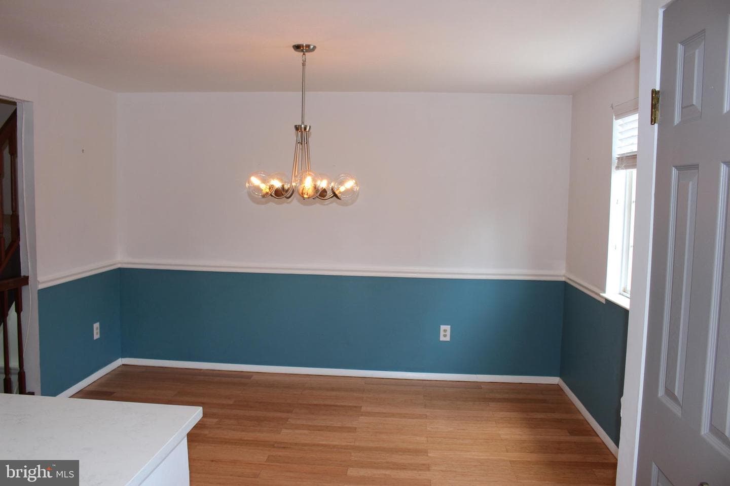 6827 Heatherway Court photo 9