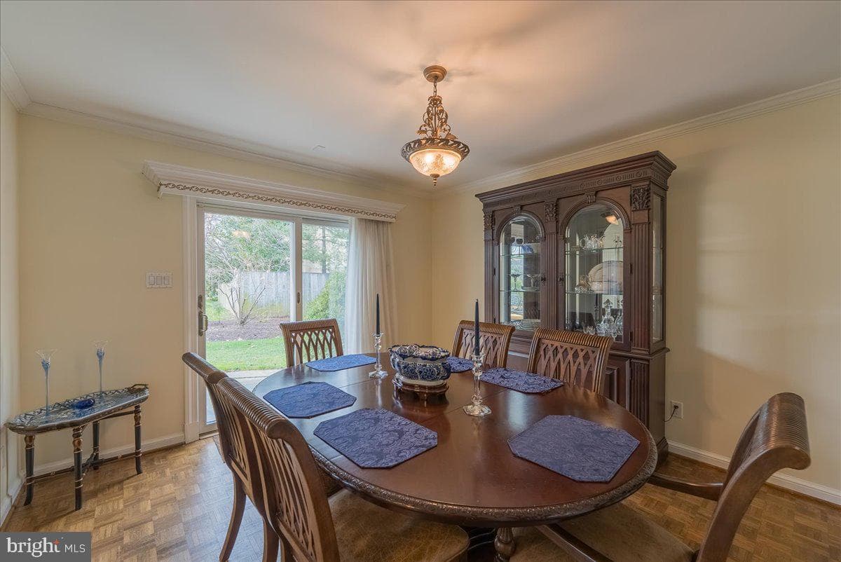 7408 Gatewood Court photo 5