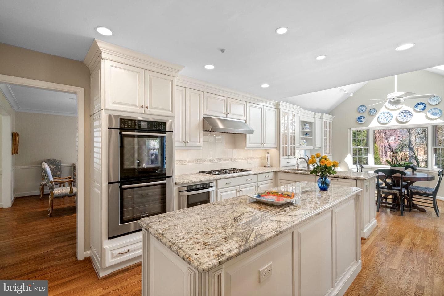 7740 Bridle Path Lane photo 16