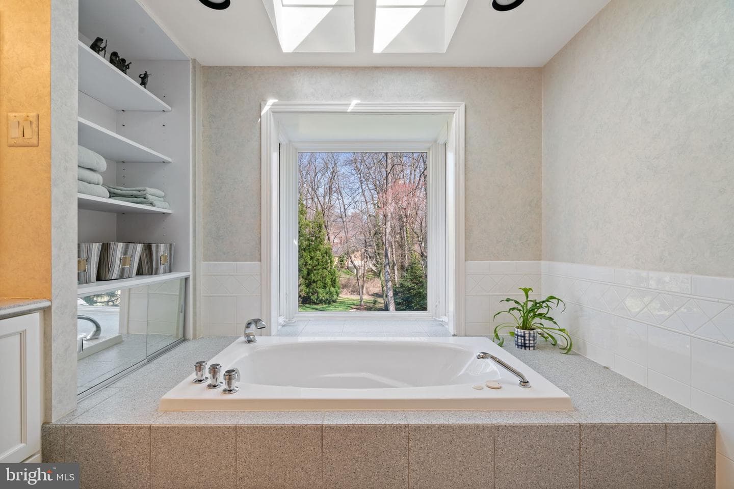 7740 Bridle Path Lane photo 35