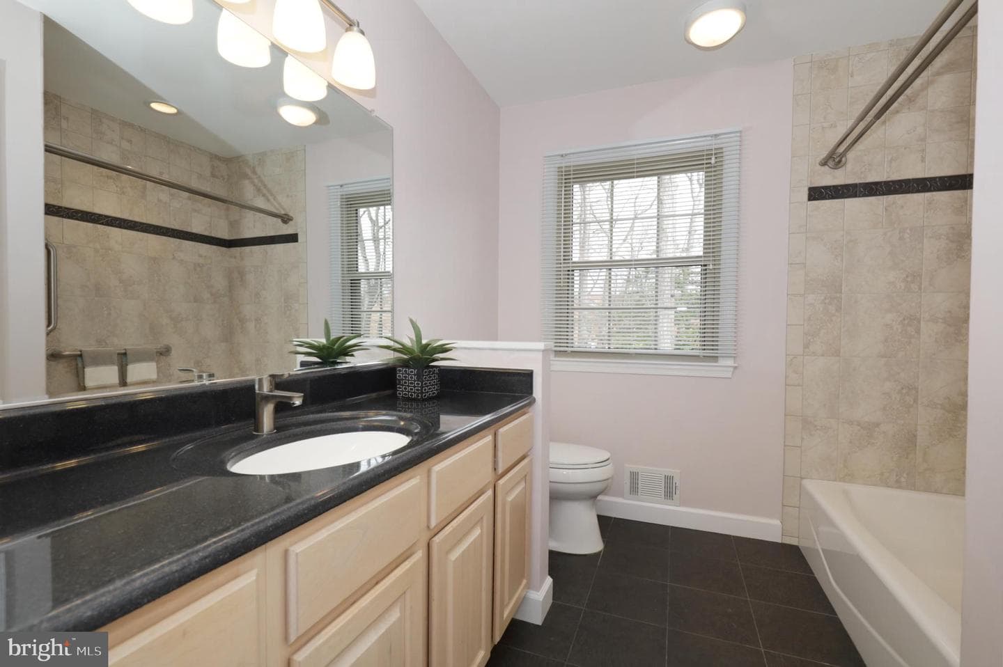 5040 Portsmouth Road photo 13