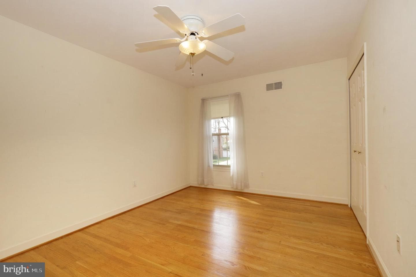 5040 Portsmouth Road photo 20