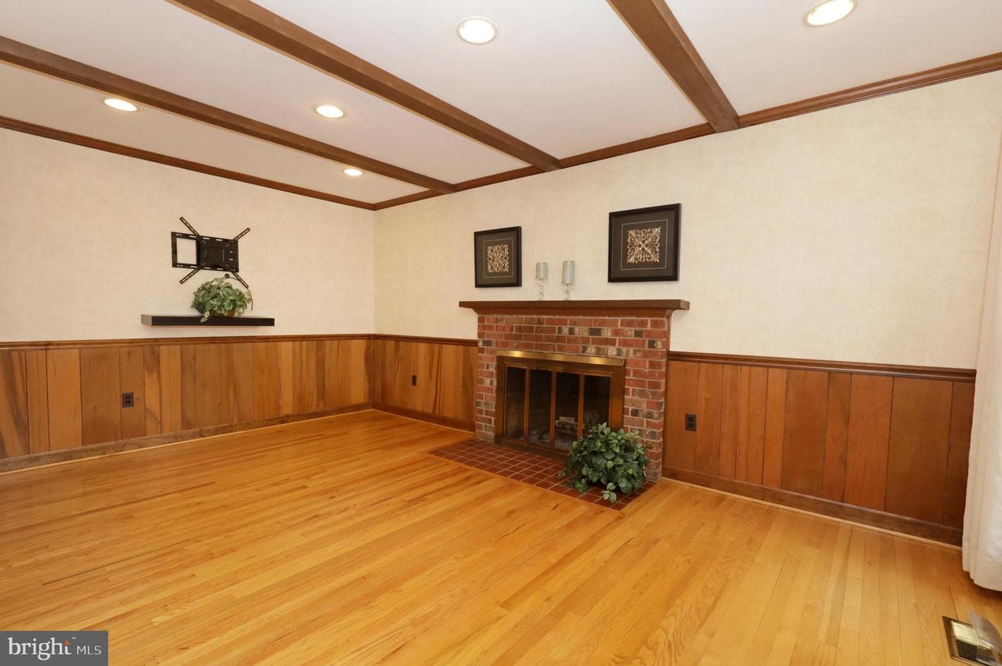 5040 Portsmouth Road photo 25