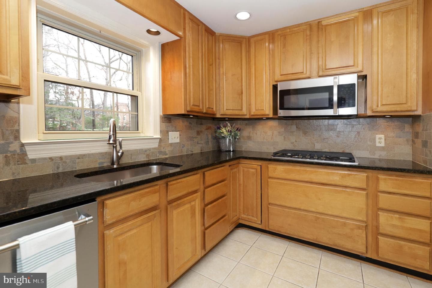5040 Portsmouth Road photo 28