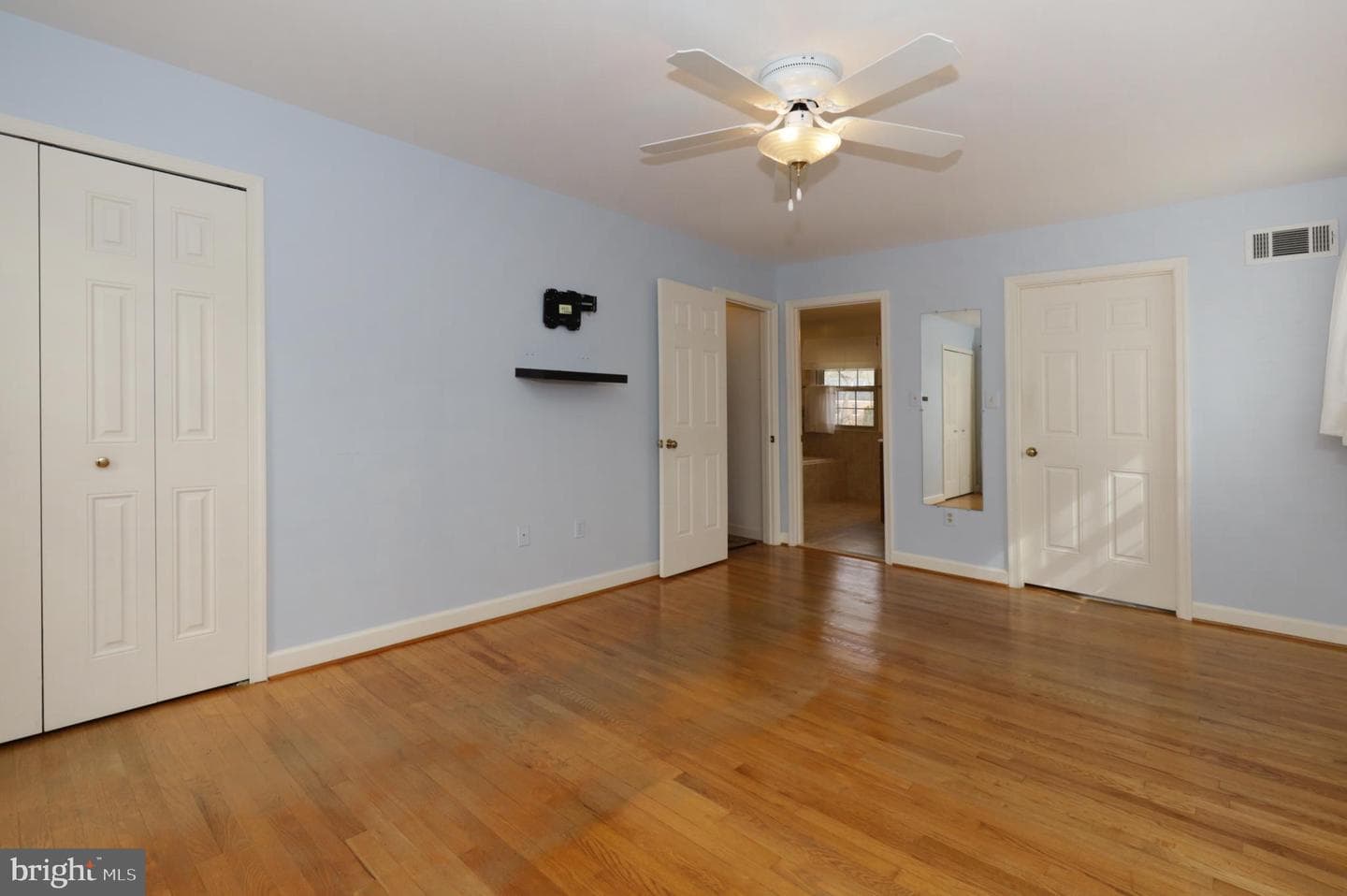5040 Portsmouth Road photo 7