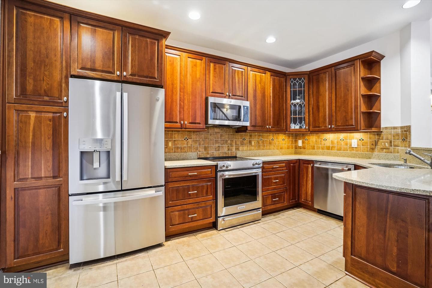 7029 Haycock Road #409 photo 12