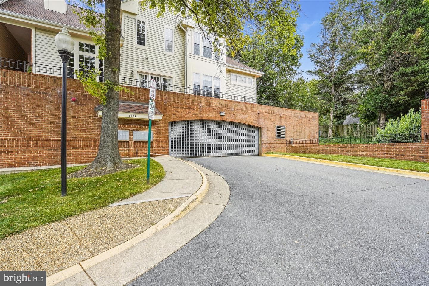 7029 Haycock Road #409 photo 38