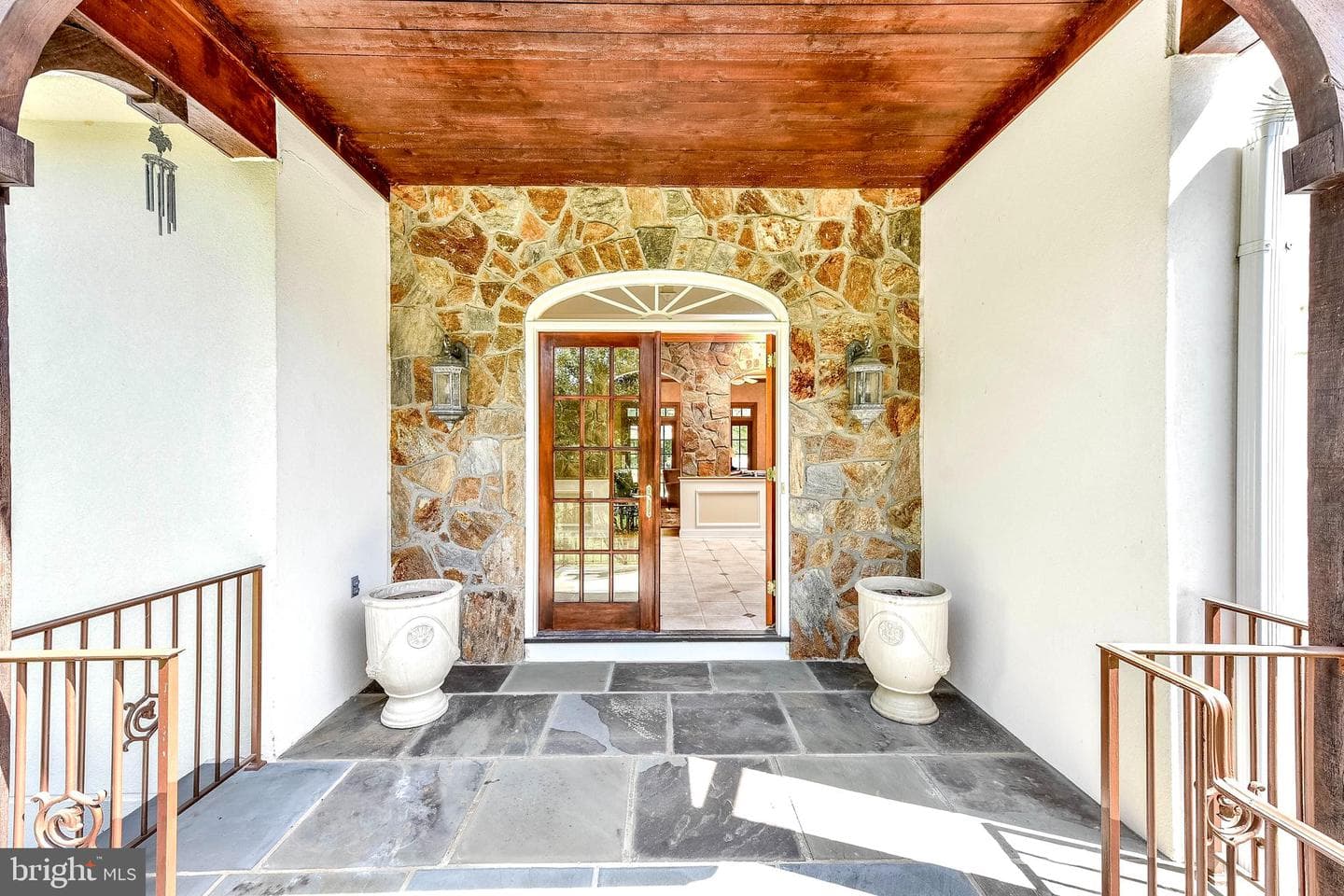 1404 Wynhurst Lane photo 11