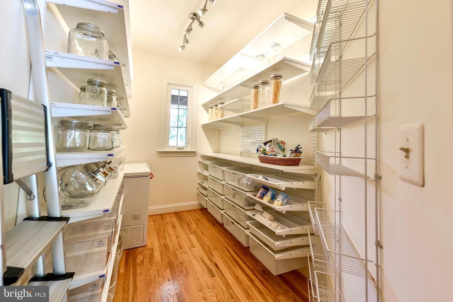 1404 Wynhurst Lane photo 25