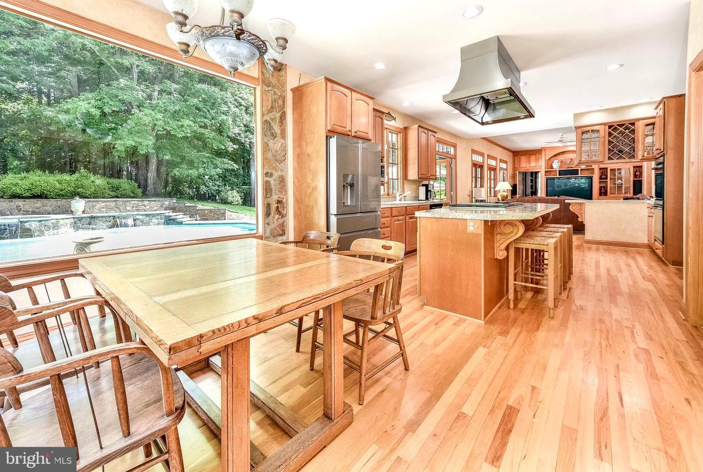1404 Wynhurst Lane photo 28