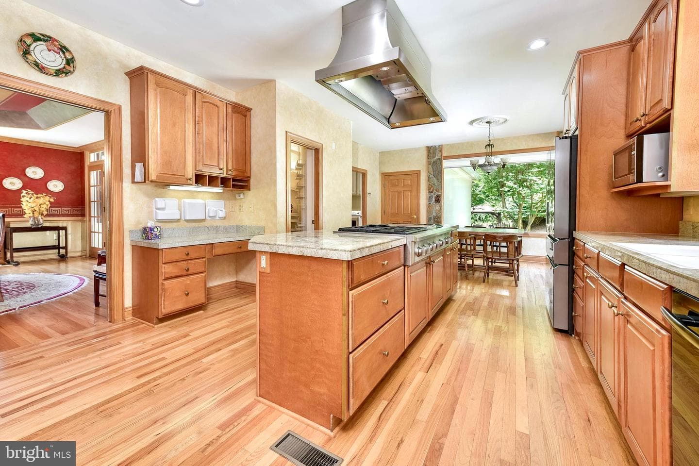 1404 Wynhurst Lane photo 30