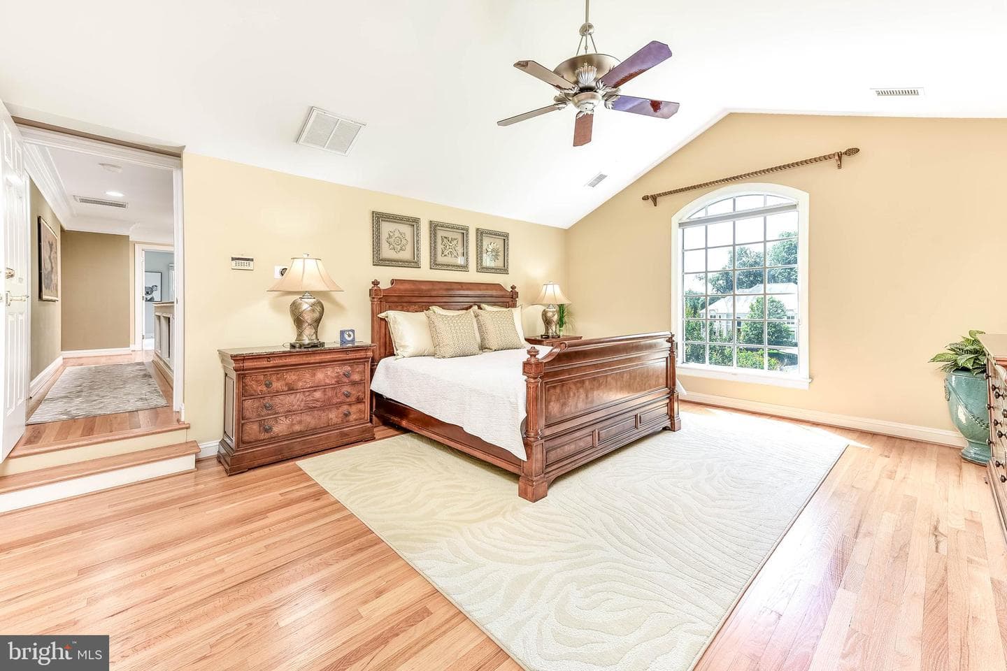 1404 Wynhurst Lane photo 37