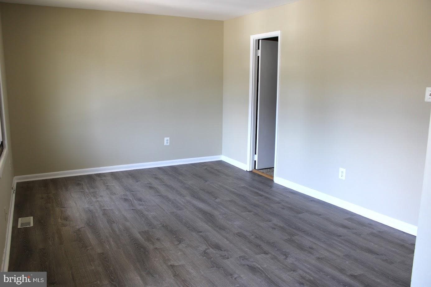 1121 Whitewater Place photo 18
