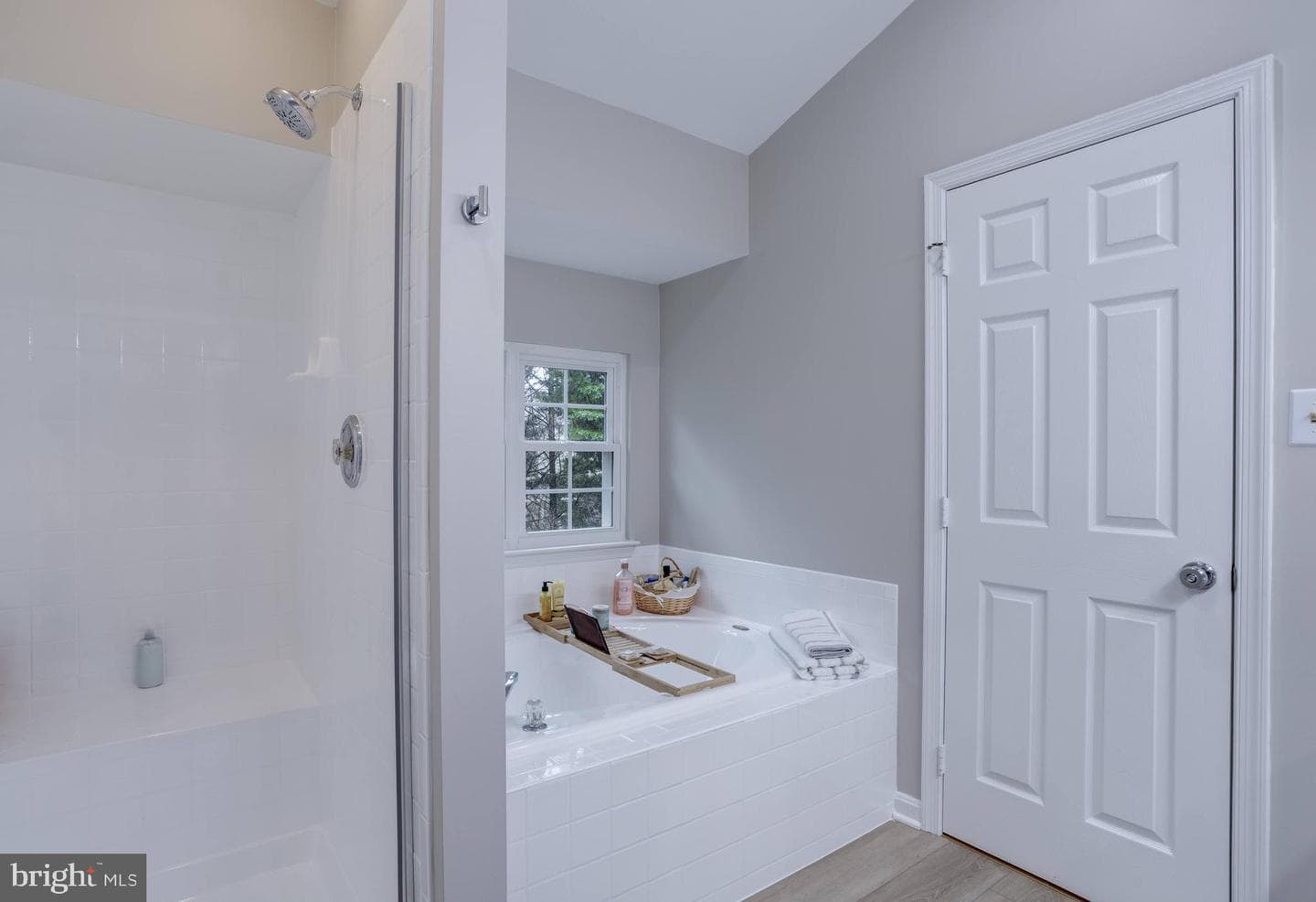 7005 Kings Manor Drive photo 29