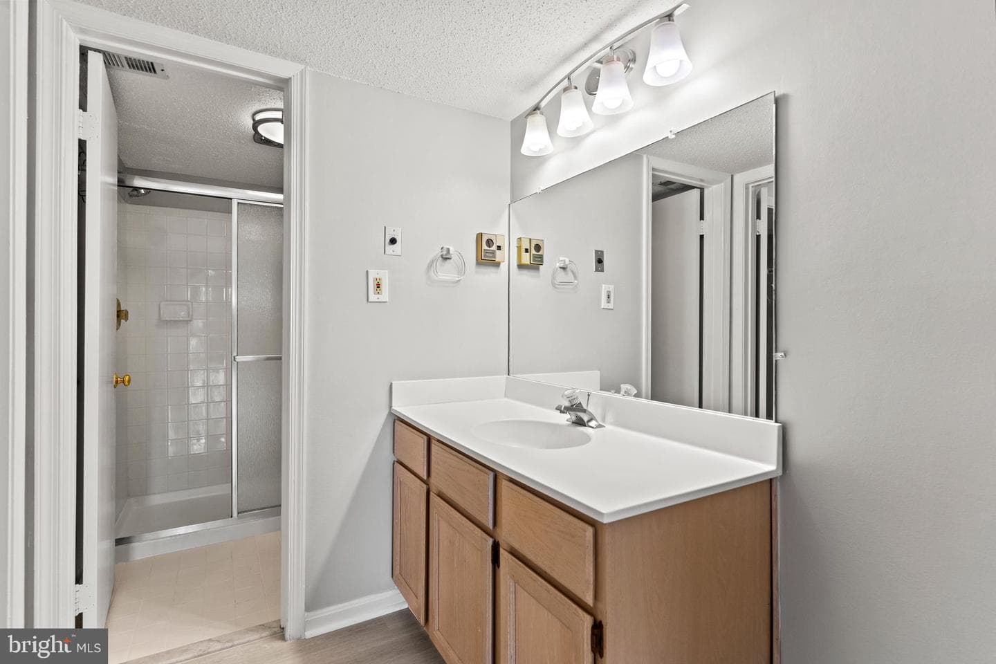 3119 Patrick Henry Drive #422 photo 10