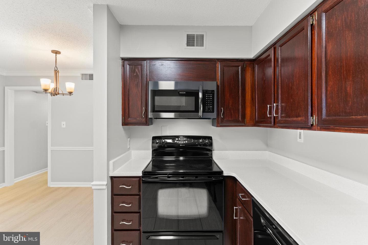 3119 Patrick Henry Drive #422 photo 18