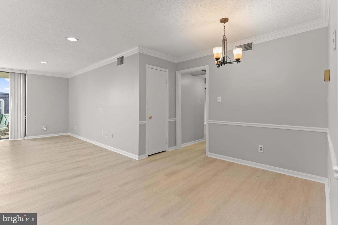 3119 Patrick Henry Drive #422 photo 24