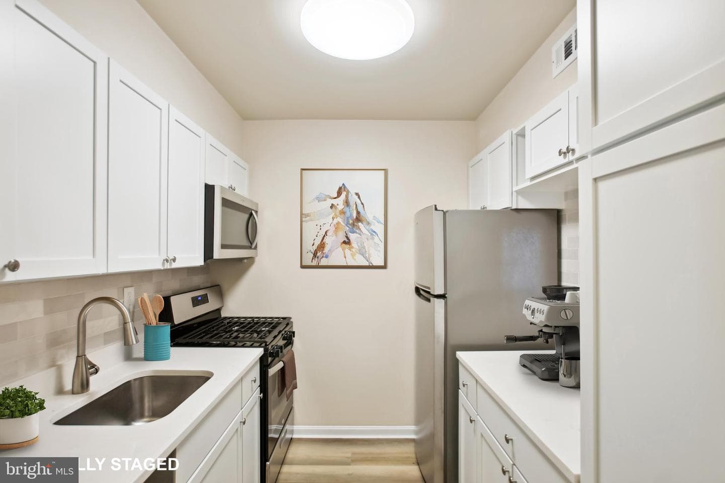 5831 Cove Landing Road #303 photo 10