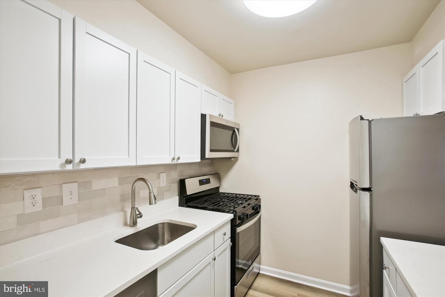 5831 Cove Landing Road #303 photo 11
