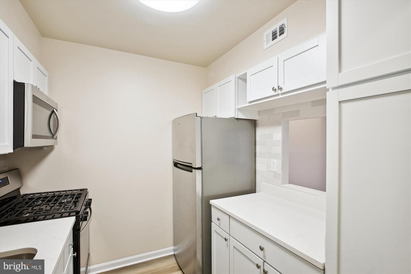 5831 Cove Landing Road #303 photo 12