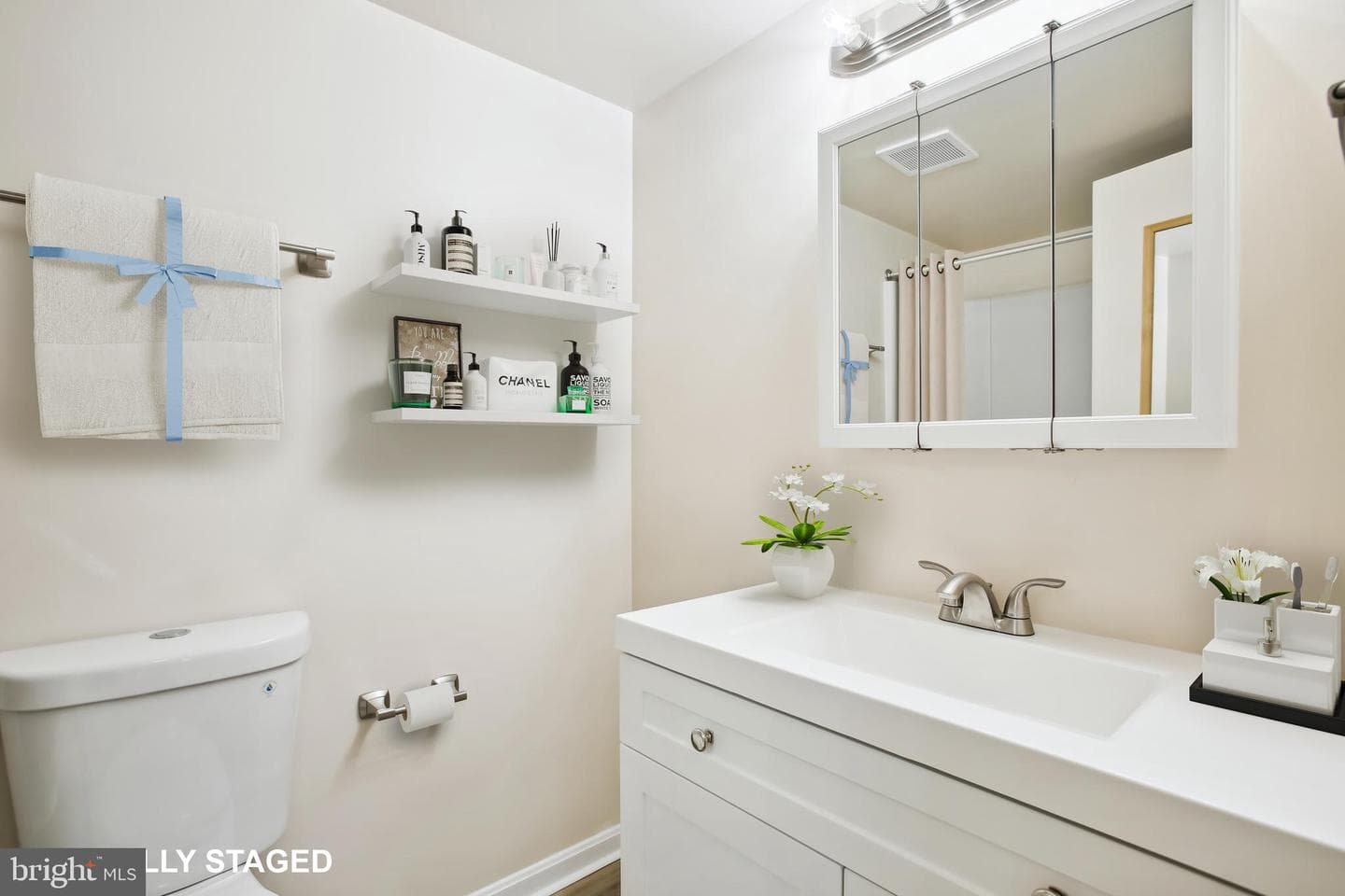 5831 Cove Landing Road #303 photo 16