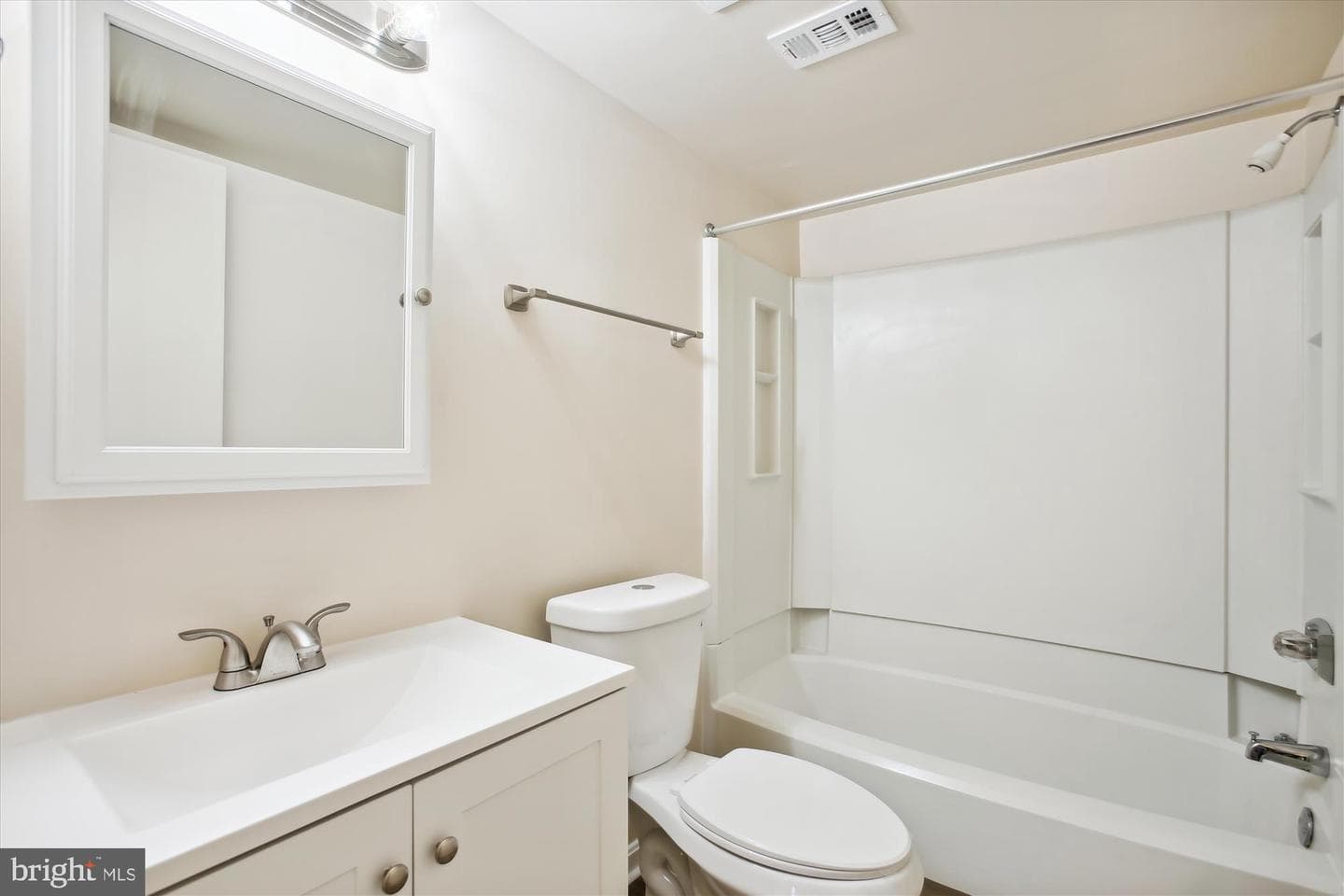 5831 Cove Landing Road #303 photo 21
