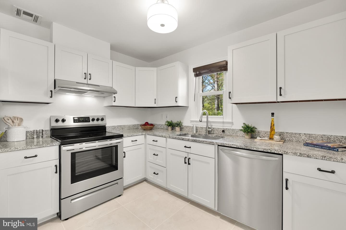 7208 Wesley Road photo 13