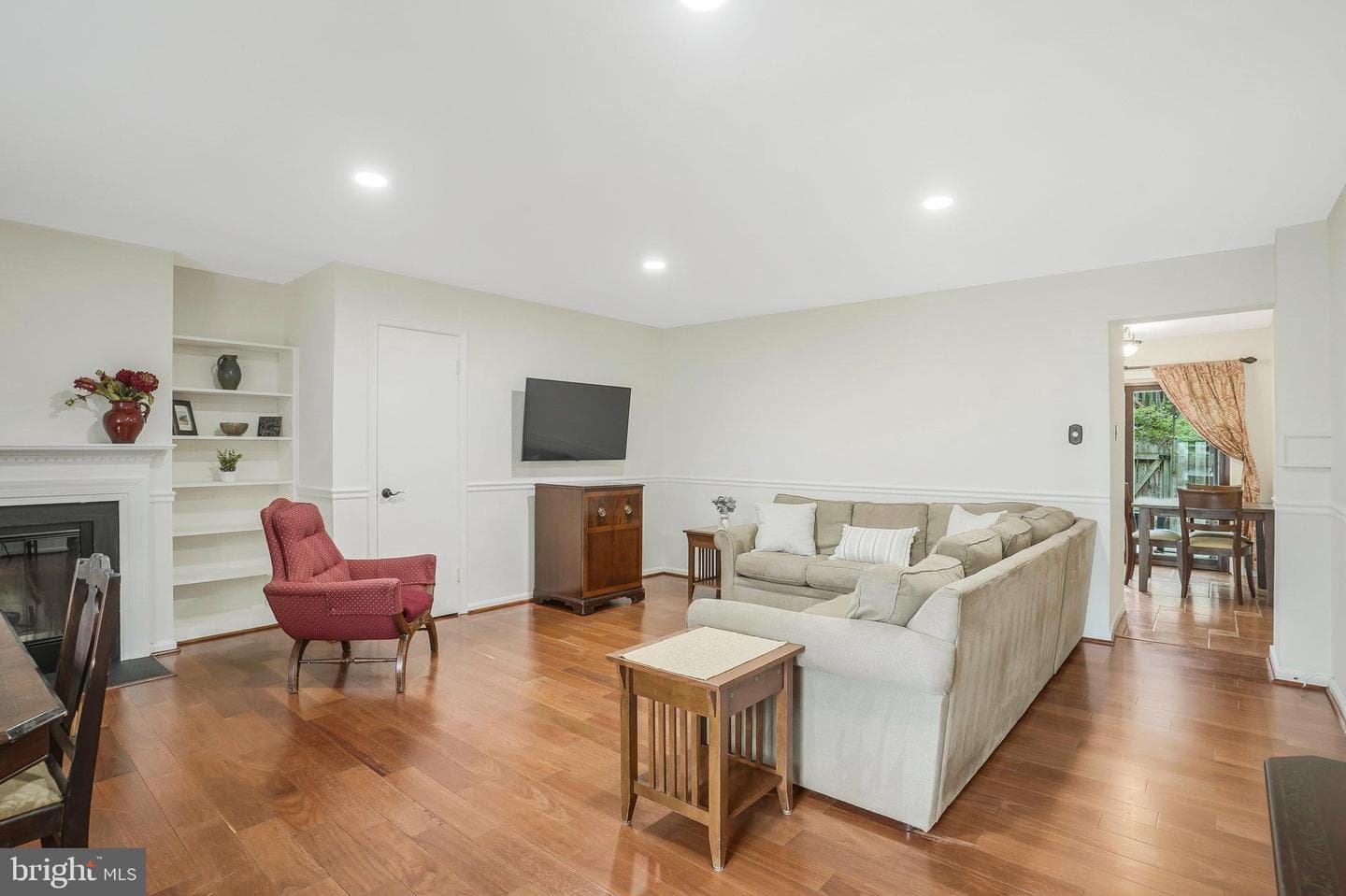 5766 First Landing Way #105 photo 4