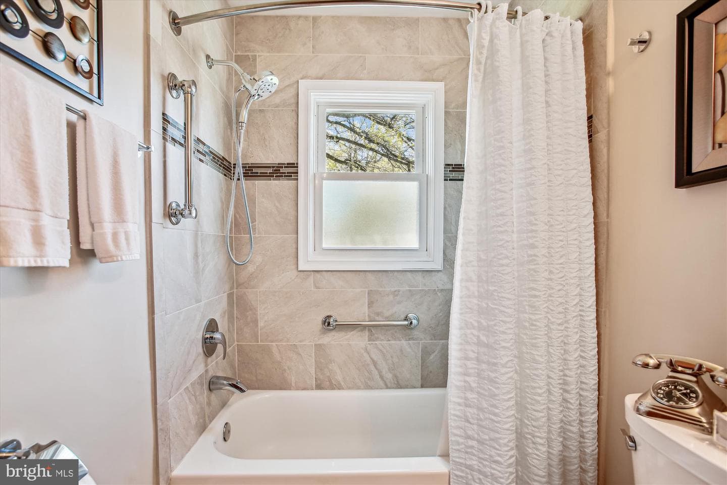 6714 Lenclair Street photo 22
